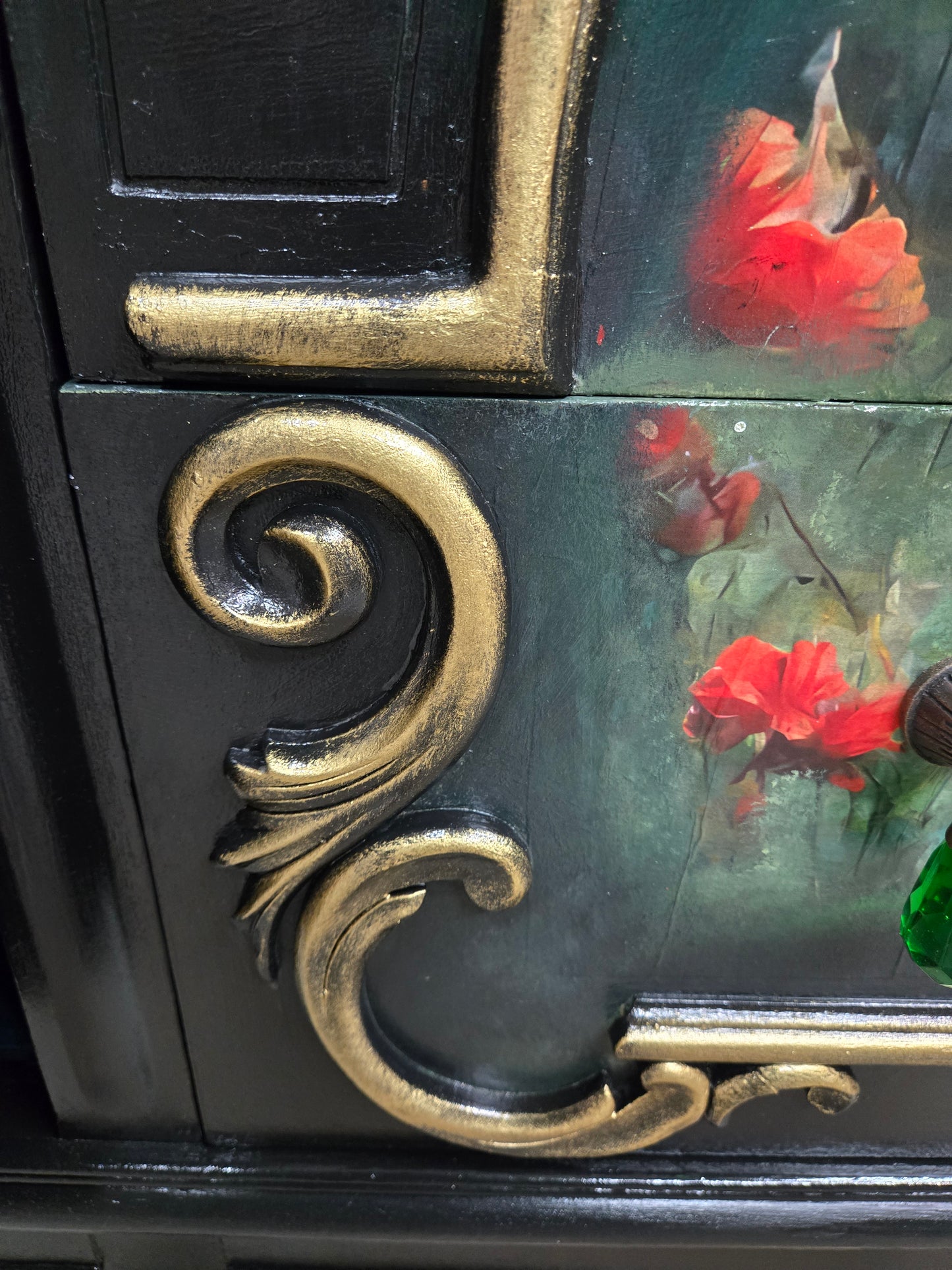 Breathtaking Vintage Hand painted Jacobean Sideboard (Free shipping)